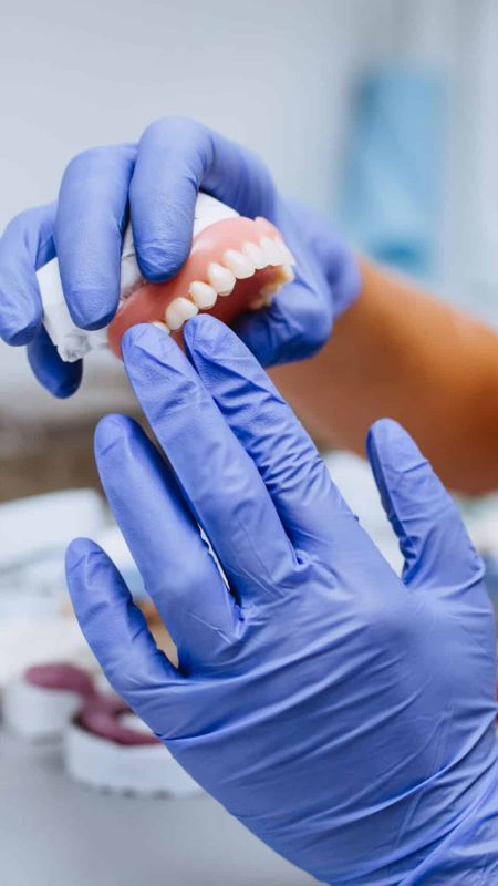 Hochwertiger Zahnersatz aus unserem Dentallabor in Ludwigshafen